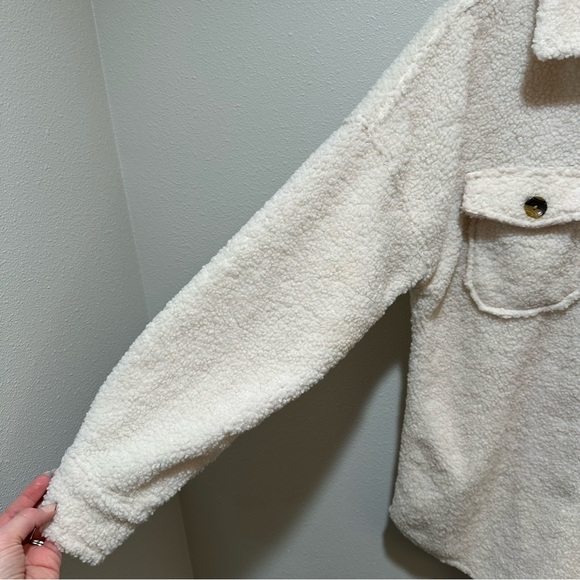 Peach Love Sherpa Teddy Shacket - Picture 6 of 9